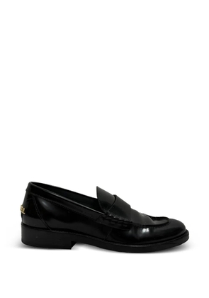 CHANEL Pre-Owned Logo leather loafers - Black