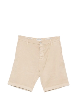 Jacob Cohën logo-patch shorts - Neutrals