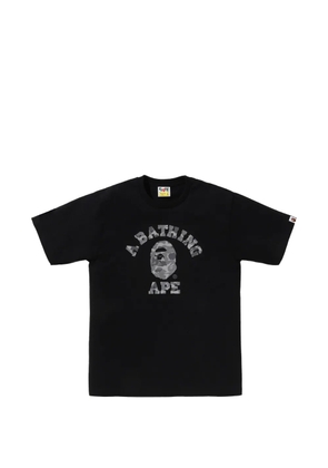 A BATHING APE® logo-print T-shirt - Black