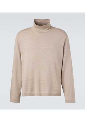 Stoffa Wool and silk turtleneck sweater