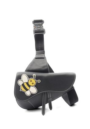 Christian Dior Pre-Owned 2010s KAWS Saddle belt bag - Black