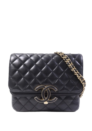 CHANEL Pre-Owned CC-turn-lock shoulder bag - Black