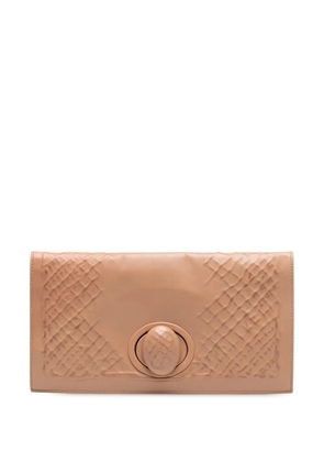 Bottega Veneta Pre-Owned 2012-2025 Nappa Embossed Intrecciato Turn Lock clutch bag - Brown