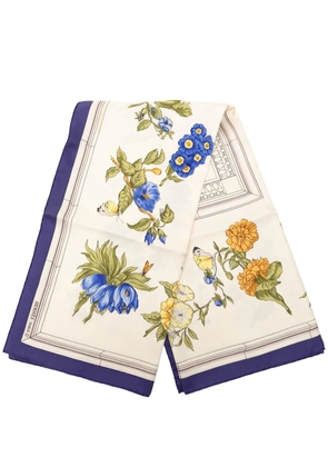 Hermès Pre-Owned 1990-2010 Quai Aux Fleurs Silk Scarf 90 scarves - White