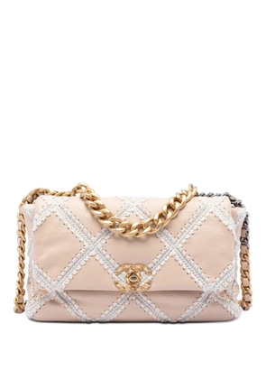 CHANEL Pre-Owned 2020 Large Crochet Calfskin 19 Flap satchel - White