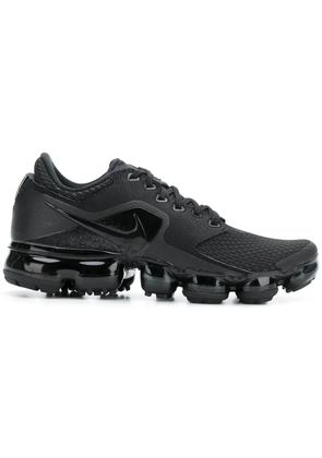 Nike Air Vapormax CS 'Triple Black' sneakers