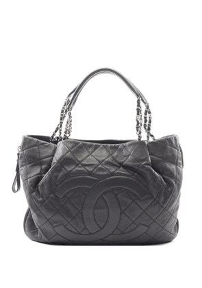 CHANEL Pre-Owned 2010-2011 caviar skin matelassé tote bag - Black