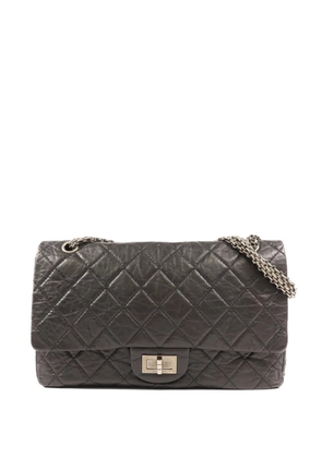 CHANEL Pre-Owned 2.55 diamond-quilted shoulder bag - Grey