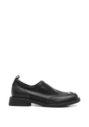 LINDA BAUMANN logo-plaque square-toe loafers - Black