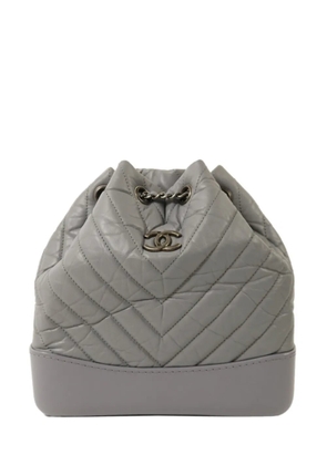 CHANEL Pre-Owned Gabrielle chevron-quilted backpack - Grey