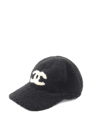 CHANEL Pre-Owned 1980s Mouton coco-mark cap - Black
