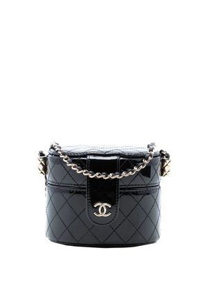CHANEL Pre-Owned 2020 CC Quilted Patent Vanity Case with Chain crossbody bag - Black