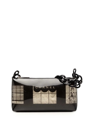 CHANEL Pre-Owned 2003-2004 Vinyl Coco Window Pochette handbag - Black