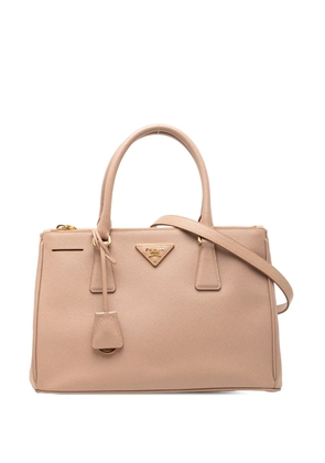 Prada Pre-Owned 2013-2025 Small Saffiano Lux Galleria Double Zip tote bag - Brown