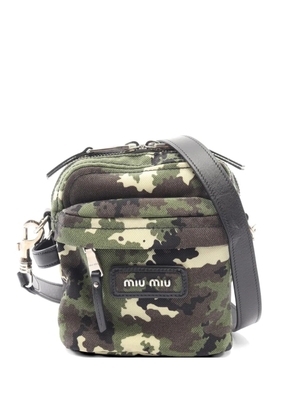 Miu Miu Pre-Owned 2010s camouflage shoulder bag - Green
