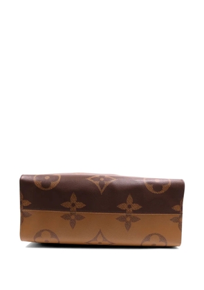 Louis Vuitton Pre-Owned GM OnTheGo Monogram Giant Reverse tote bag - Brown