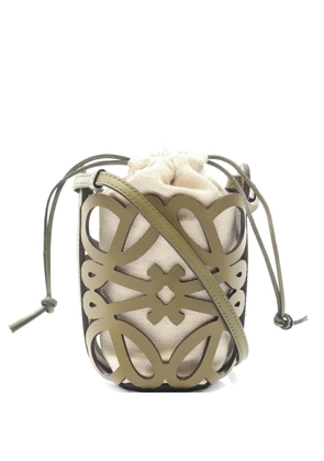 Loewe Pre-Owned Anagram cut-out shoulder bag - Green