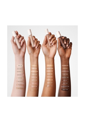 ILIA Skin Blur Serum Concealer in Beige.