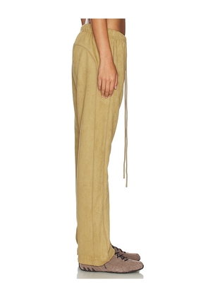 Fear of God ESSENTIALS Signature Relaxed Pant in Olive. Size XS. Also in S, M, XL.
