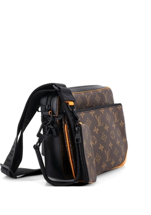 Louis Vuitton Pre-Owned Trio Messenger Bag Macassar Monogram Canvas crossbody bag - Brown