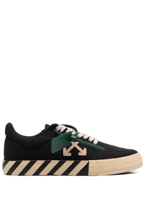 Off-White Vulcanized low-top sneakers - Black