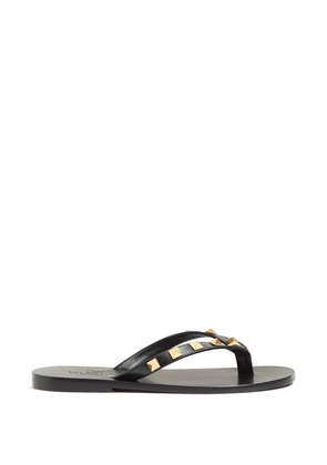 Valentino Garavani Rockstud calfskin thong sandals 05mm - Black