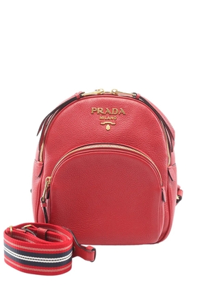 Prada Pre-Owned 2010-2026 Vitello Daino backpack - Red