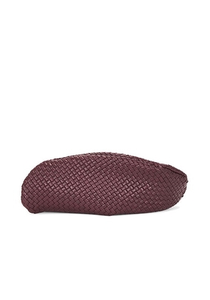 Bottega Veneta Vongola Clutch in Deep Mahogany - Burgundy. Size all.