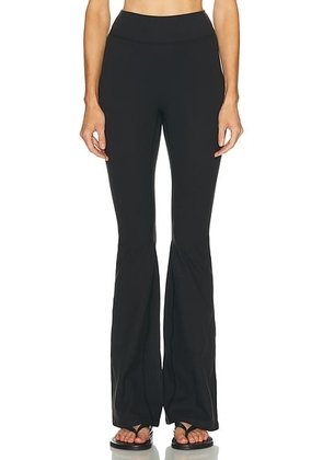 437 The Leisure Pant in Black - Black. Size S (also in XS, M, L, XL).