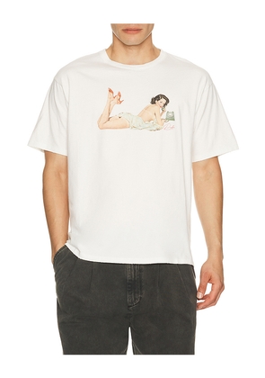 Duke + Dexter Pin Up T-Shirt in White. Size S. Also in M, L, XL/1X.