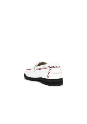 Duke + Dexter Wilde Dexter Baseball Penny Loafer in White. Size 8. Also in 10, 11, 12, 9.