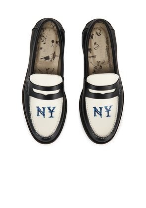 Duke + Dexter Wilde Ny Penny Loafer in Black. Size 8. Also in 9, 10, 11, 12.