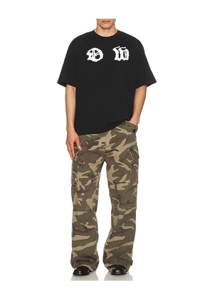 OFF-WHITE Palace Arrow Skate Tee in Black. Size M. Also in L, S, XL/1X.