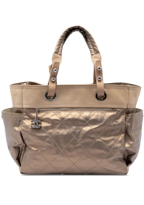 CHANEL Pre-Owned 2006-2008 Large Quilted Coated Canvas Paris Biarritz tote bag - Gold