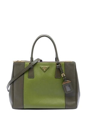 Prada Pre-Owned 2013-2026 Medium Bicolor Saffiano Lux Galleria Double Zip satchel - Green