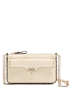 Valentino Garavani Rockstud chain pouch in grainy calfskin - Neutrals