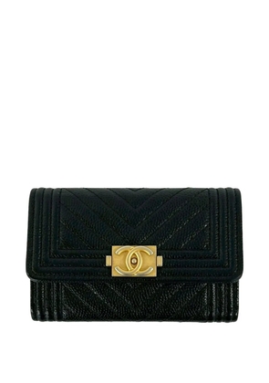 CHANEL Pre-Owned 2018 Chevron Caviar Boy card holder - Black
