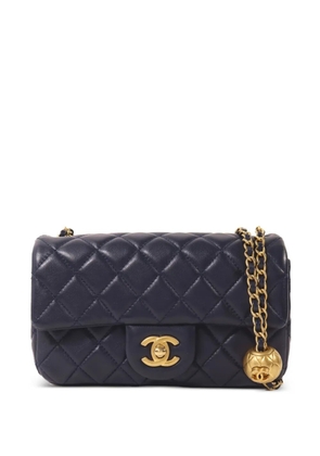 CHANEL Pre-Owned turn-lock quilted shoulder bag - Blue