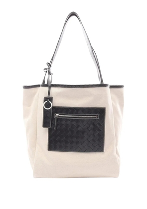 Bottega Veneta Pre-Owned 2012-2026 Reversible Canvas and Suede Corriere tote bag - White