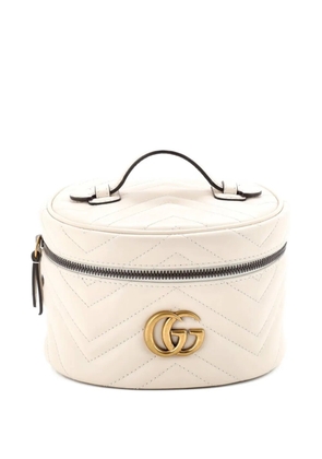 Gucci Pre-Owned GG Marmont Top Handle Cosmetic Case Matelasse Leather Mini pouch - White