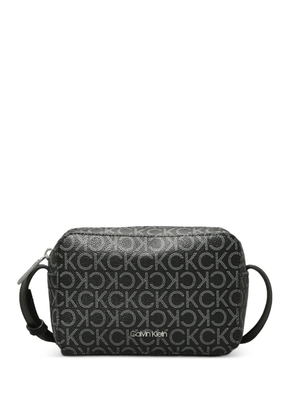 Calvin Klein logo zip shoulder bag - Black