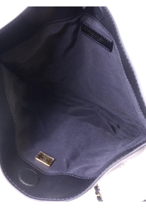 CHANEL Pre-Owned Matelasse CC chain-strap calfskin shoulder bag - Black
