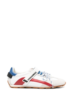 DSQUARED2 DC-642 touch-strap logo-detail sneakers - White