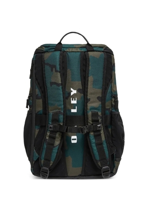 Oakley Road Trip RC camouflage-print backpack - Green
