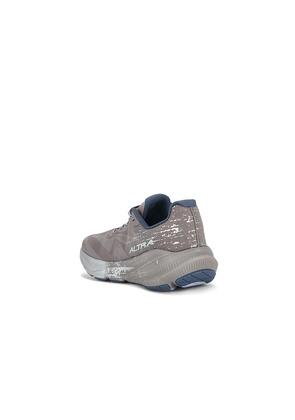 Pleasures x Altra Running Experience Flow 3 Sneakers in Grey,Slate. Size 7. Also in 10, 11, 12, 13, 8, 9.