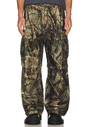 Balenciaga Baggy Cargo Pants in Brown - Army. Size L (also in ).