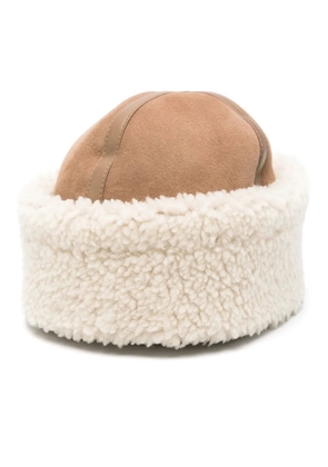 TOTEME shearling beanie hat - Brown