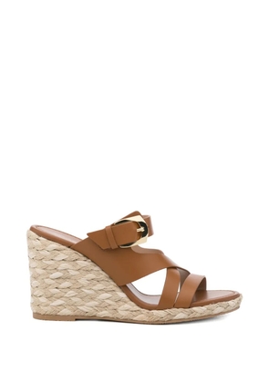 Stuart Weitzman Sai buckle-fastening wedge espadrilles - Brown