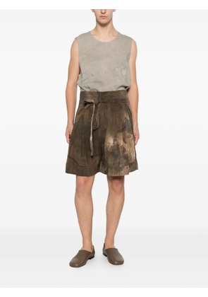 Ziggy Chen belted abstract-print shorts - Brown