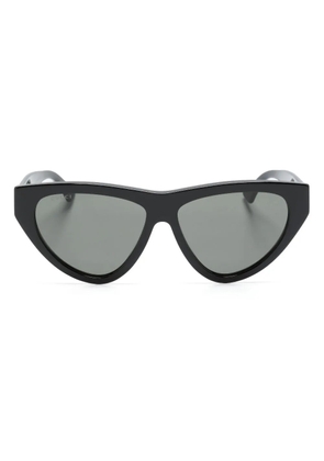 Gucci Eyewear cat-eye frame sunglasses - Black